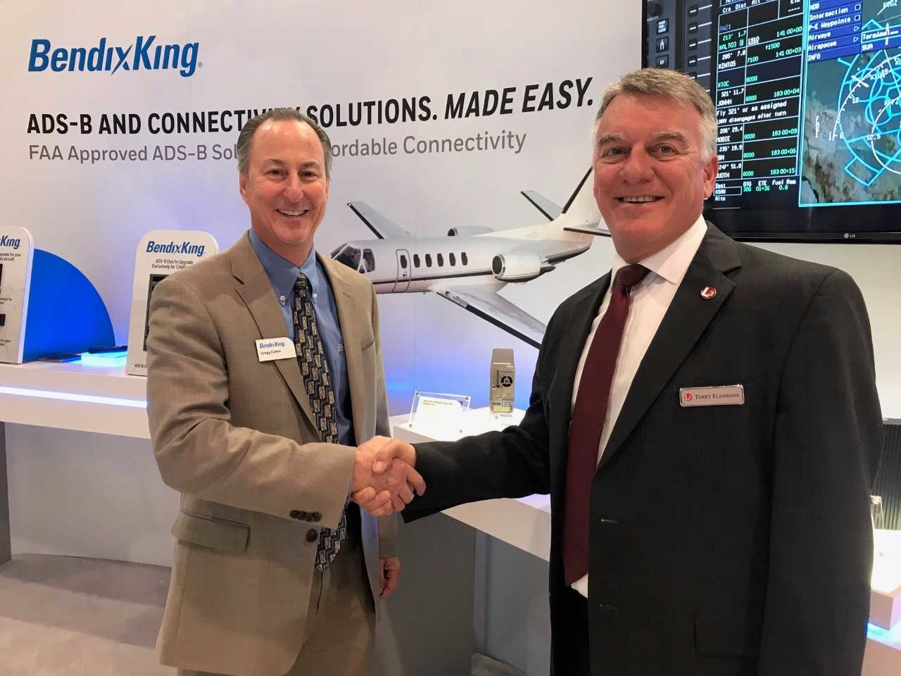 Gregg Cohen, president, BendixKing and Terry Flaishans, president, ACSS.