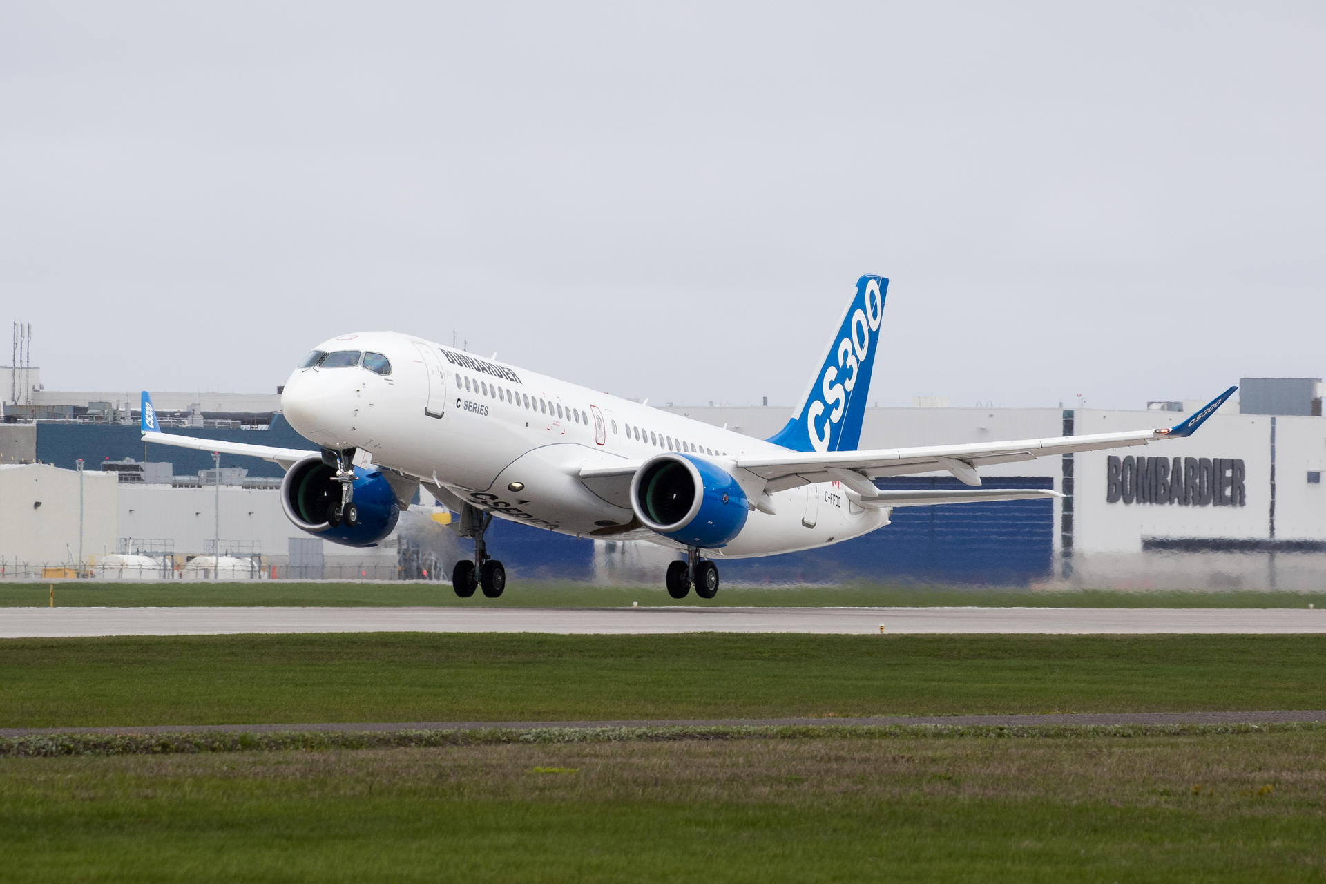 Bombardier Cs300 59d3947aa5128