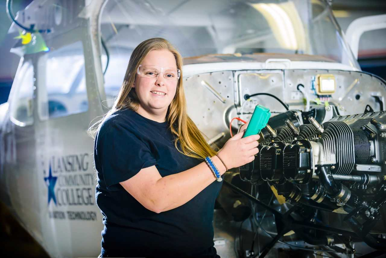 Jayne Snider, WAI 71073 of Lansing, MIn, was awarded the Delta Air Lines Maintenance Technology Scholarship in 2017.