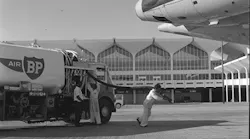 Air BP refuelling a VC-10 at Dubai Airport in 1959.