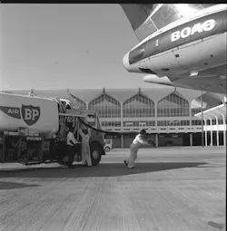 Air BP refuelling a VC-10 at Dubai Airport in 1959. Air BP refuelling a VC-10 at Dubai Airport in 1959.