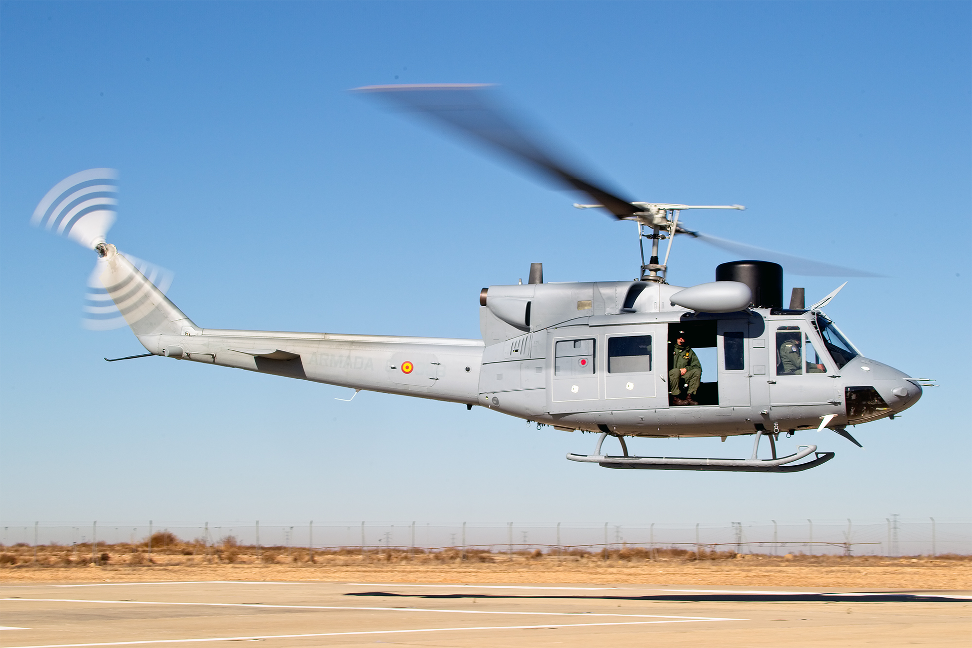 5 AB 212 en vuelo 5a27f1115d910