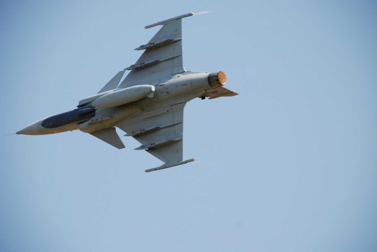 Gkn Grippen 5a37d72bb76db