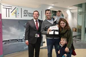 T4 gifts iPad to 21 millionth passenger