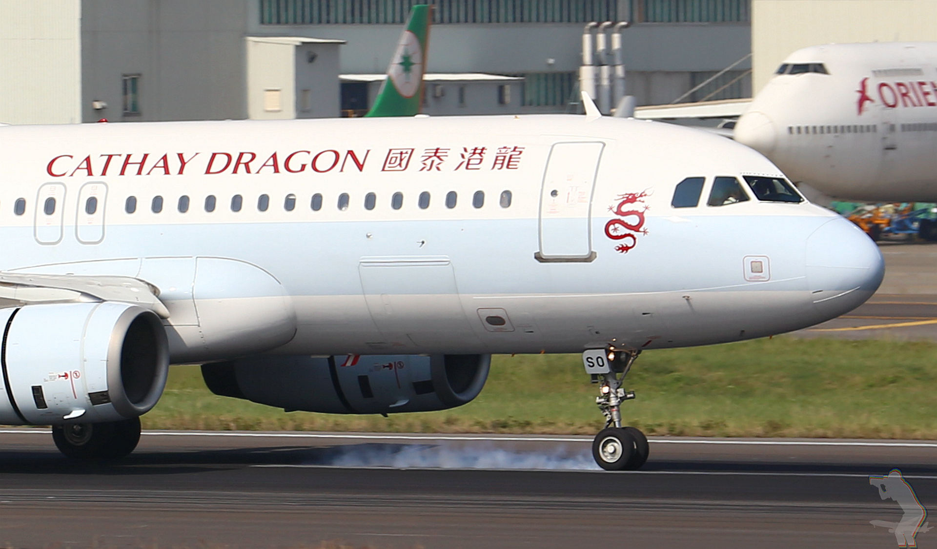 cathay dragon lost baggage