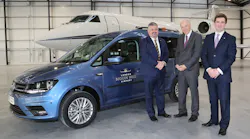Dave Edwards CEO BACA Mark Ranger EBAN and Charter Broker magazines and Robert Walters business development director London Biggin Hill credit STONE PHOTOGRAPHY 5a65fc9acad30