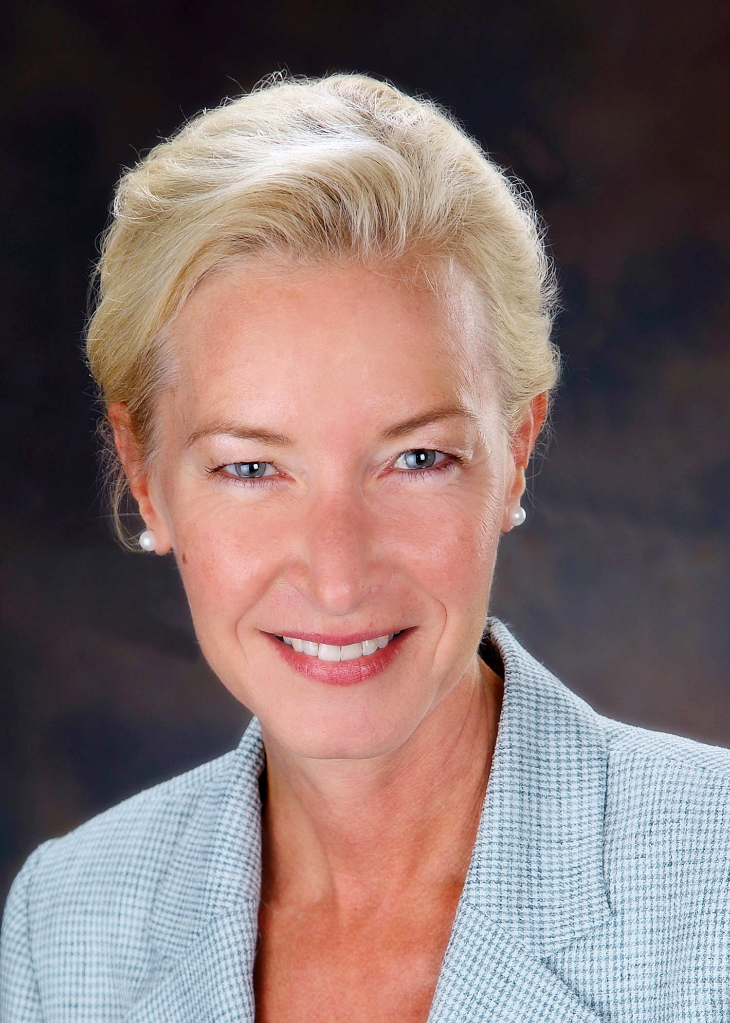 Terrill most recently served as senior director of strategy and communication for Naples Airport Authority, overseeing the Noise Compatibility program, among other responsibil ities.