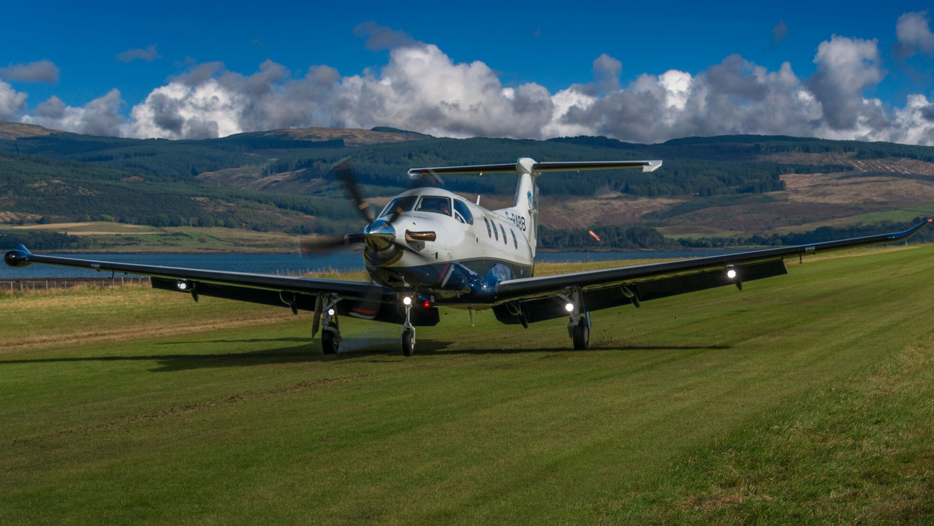 Oriens Aviation 2520Pilatus PC 12 2 5a842f97eec4e