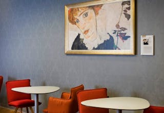 In addition to customized furniture from Austria, as well as a new textile concept highlighting individually-designed carpets and curtains, the lounges will also feature selected prints from pictures created by Austrian artists, such as Gustav Klimt.