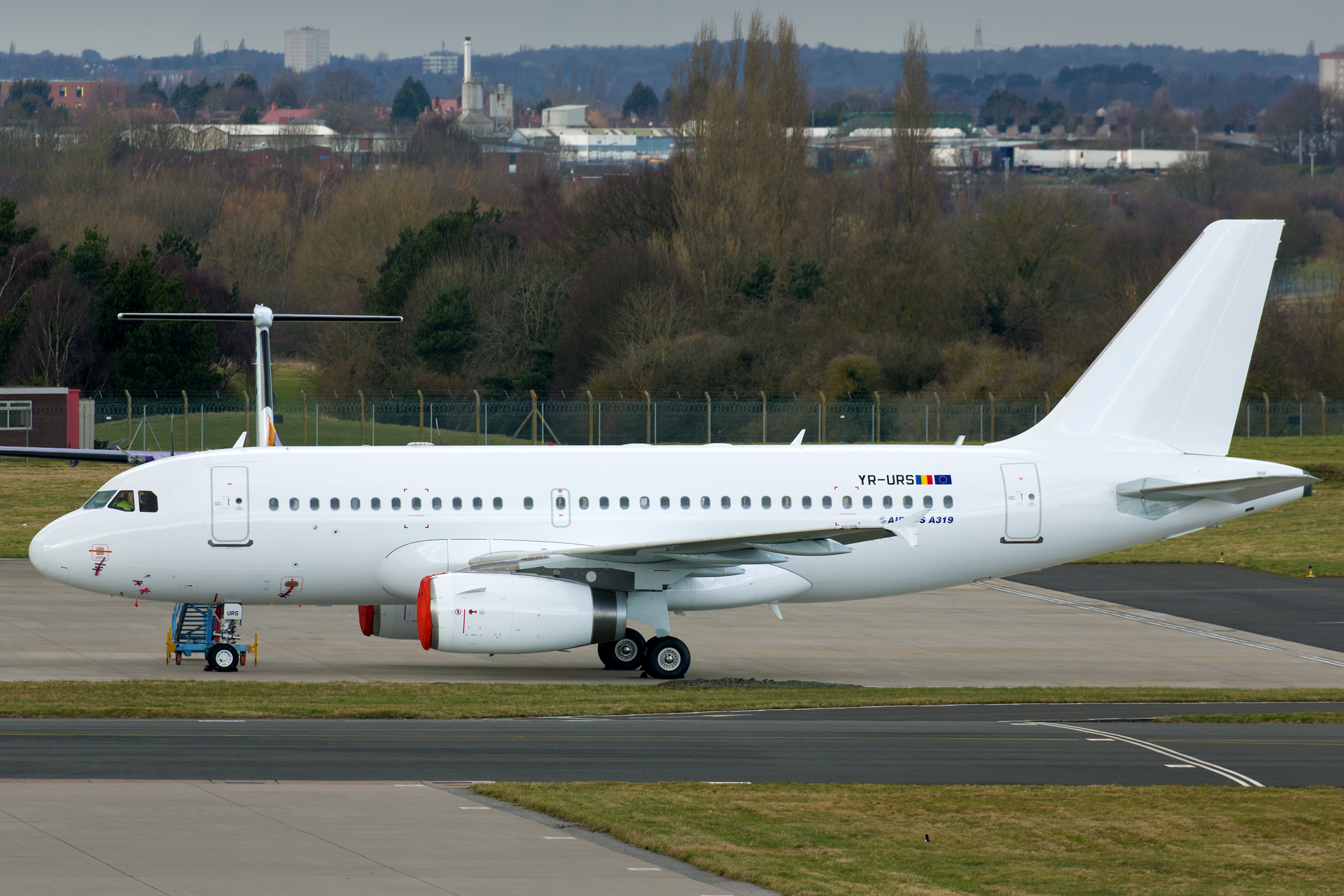 Just Us Air YR URS 5acb99822ffa6