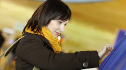 woman self checkin airport 2247 x 3371 5ae312eb375bd