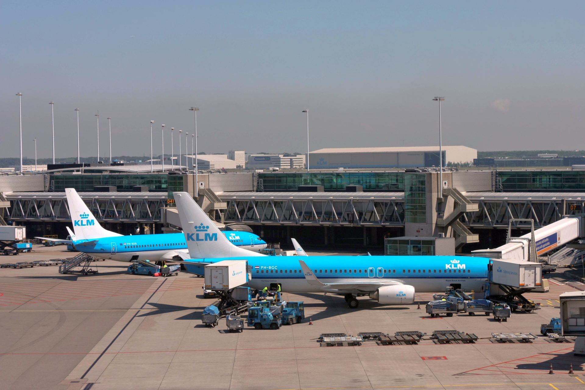 Schiphol Airport Pier D 7325966610 5af1ad14a21e4
