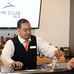 Airport lounges need a diversification of food and beverage options to create a richer customer experience.