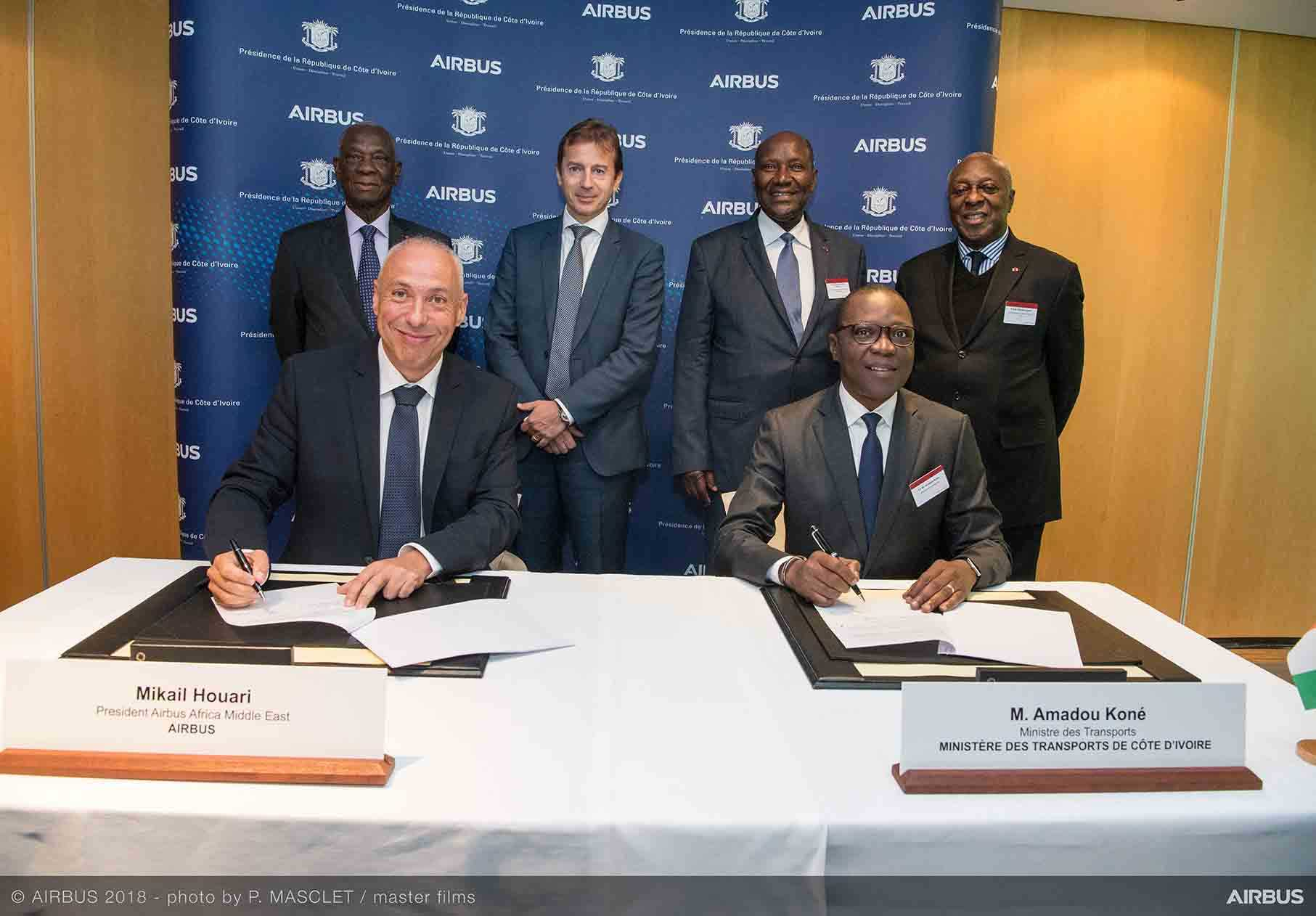 General Abdoulaye Coulibaly, Chairman of Air C&ocirc;te d&rsquo;Ivoire&rsquo;s Board of Directors, Guillaume Faury &ndash; President Airbus Commercial Aircraft, His Excellency Daniel Duncan Vice-President of the Republic of C&ocirc;te d&rsquo;Ivoire, His Excellency Charles Gomis &ndash; The Ambassador of Cote D&rsquo;Ivoire in France. Signing (left right): Mikail Houari President Airbus Africa Middle East, His Excellency Amadou Kon&eacute; Minister of Transport Republic of C&ocirc;te d&rsquo;Ivoire.