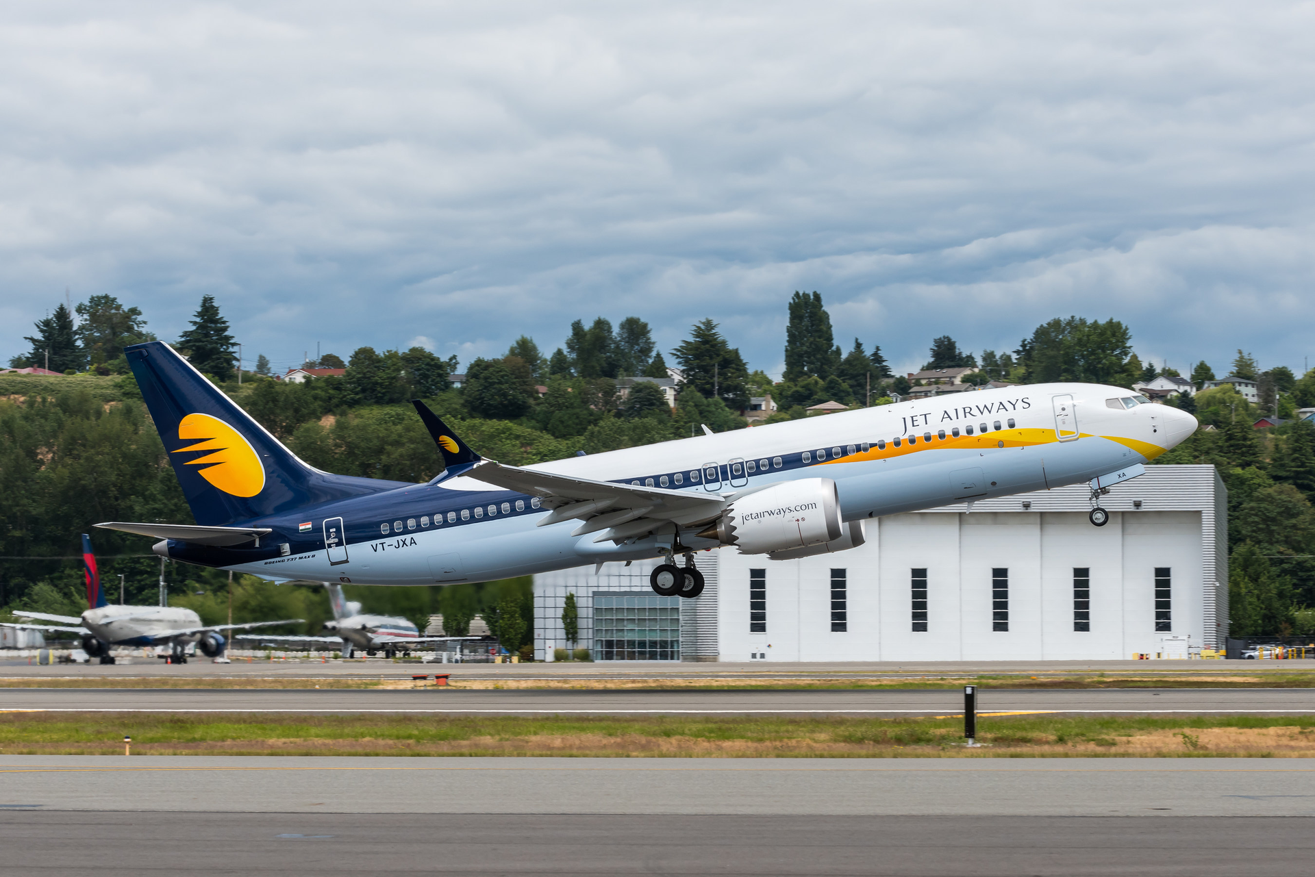 Jetairways Max 5b29675ff31b7