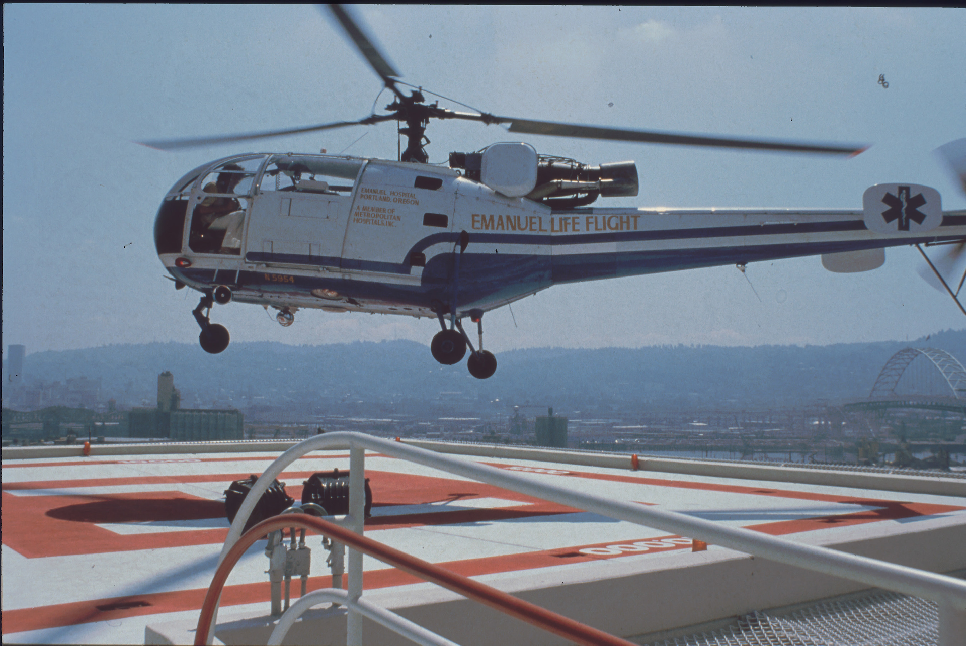 Life Flight Network started in 1978 as Emanuel Life Flight in Portland, Oregon.