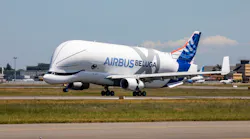 BelugaXL First Flight Landing 02 5b50a2365ebbc