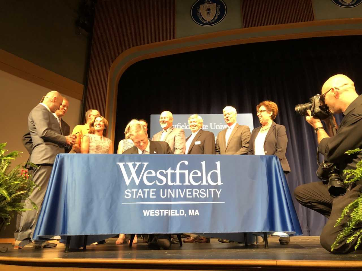 CAPE COD COMMUNITY COLLEGE RECEIVES 25 MILLION IN STATE BOND FUNDS