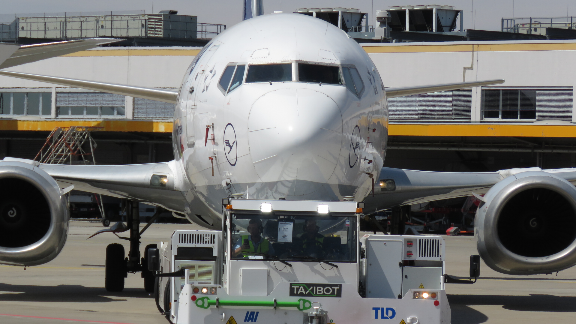 TaxiBot 5b477bbc627a4