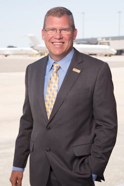 1705 Cliff Graham 5b68a9d546e3a 1705 Cliff Graham 5b68a9d546e3a