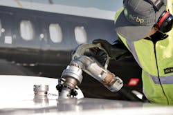Air BP refuels an operators aircraft 5b718561922ae