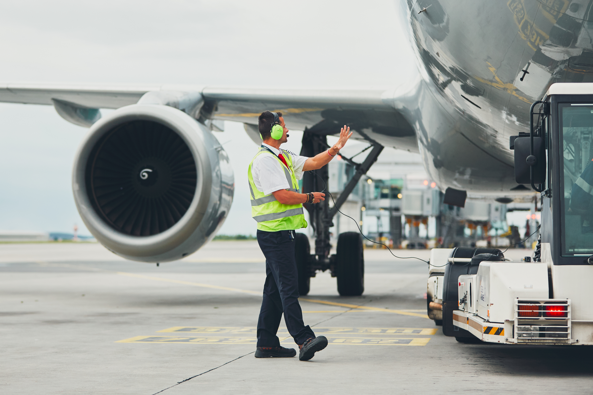 Airport 27717 360 5b7d8b6cda334