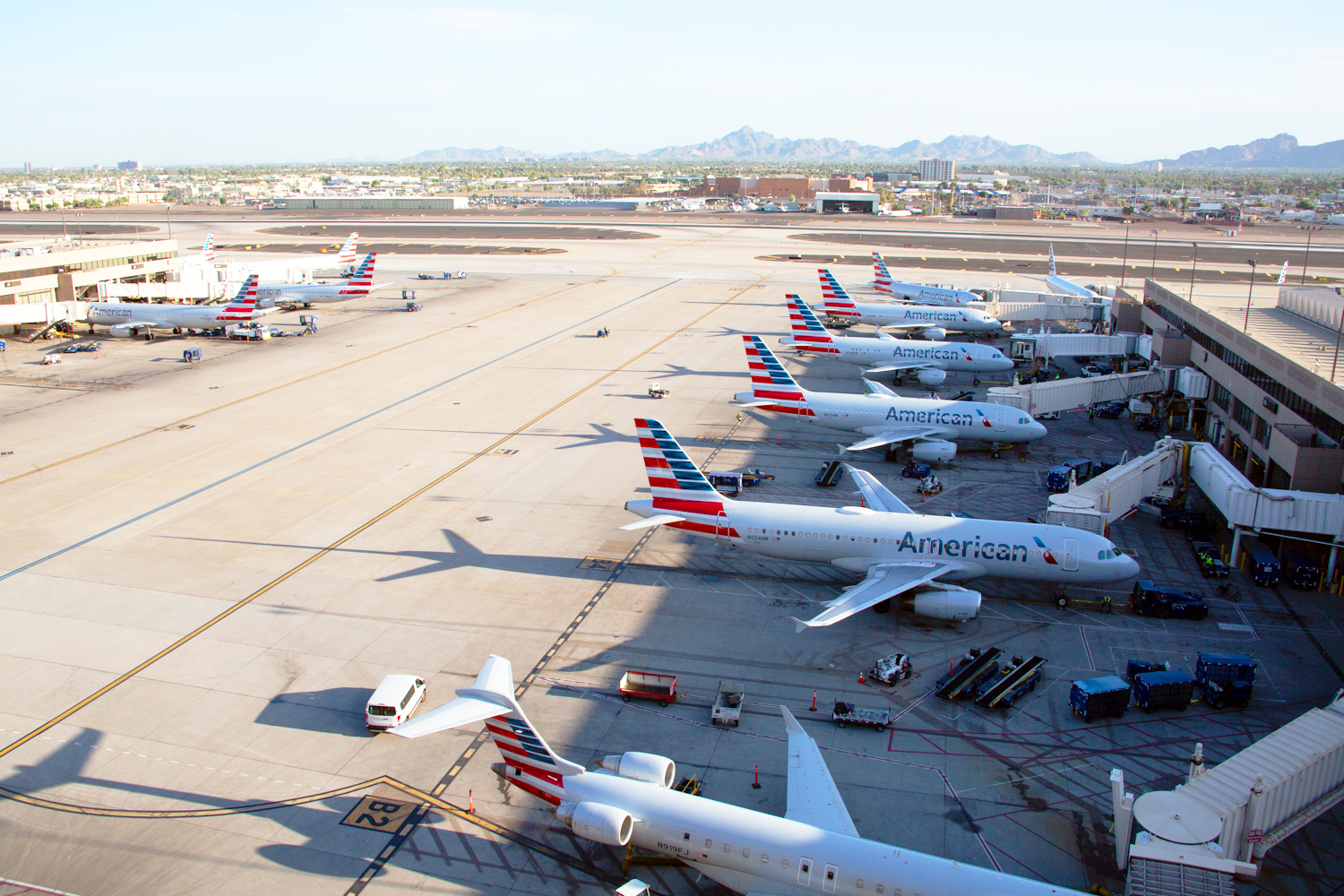 American Airlines at PHX 5b7c42ee0fa88