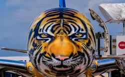 Akzo Embraer 5b967170949a6 Akzo Embraer 5b967170949a6