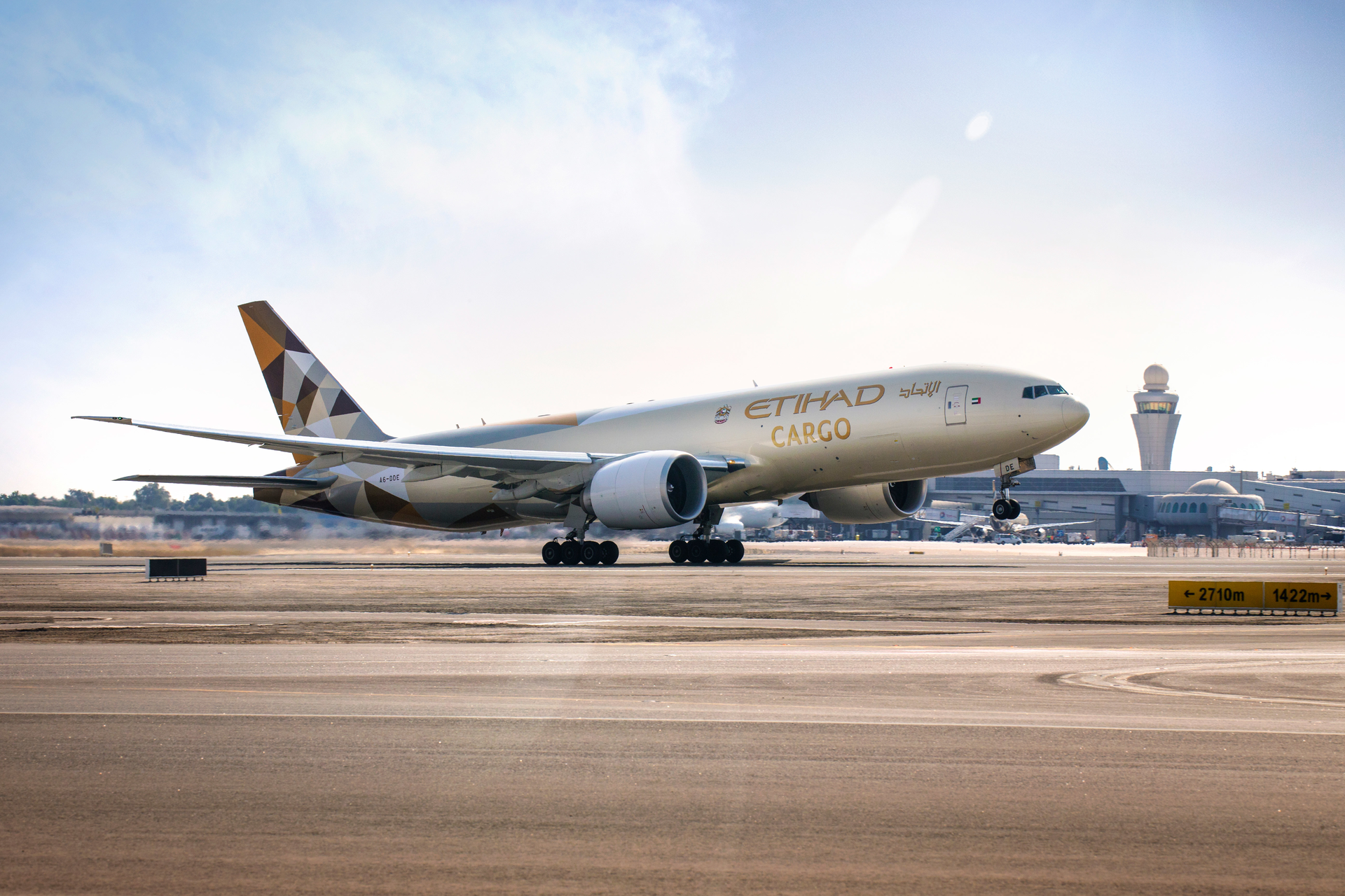 B777 Cargo 10 Low 5ba3bf11e76a3