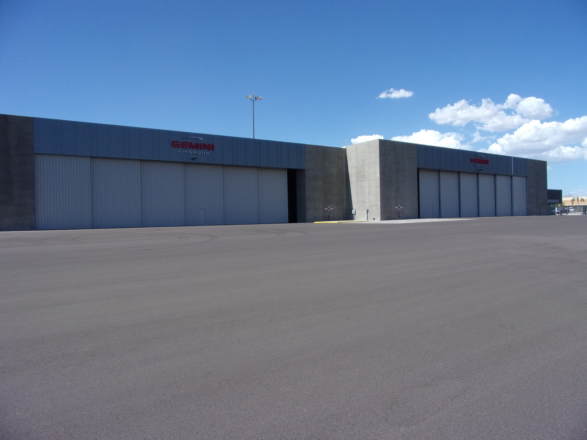 Hangar 01 5ba2801355368