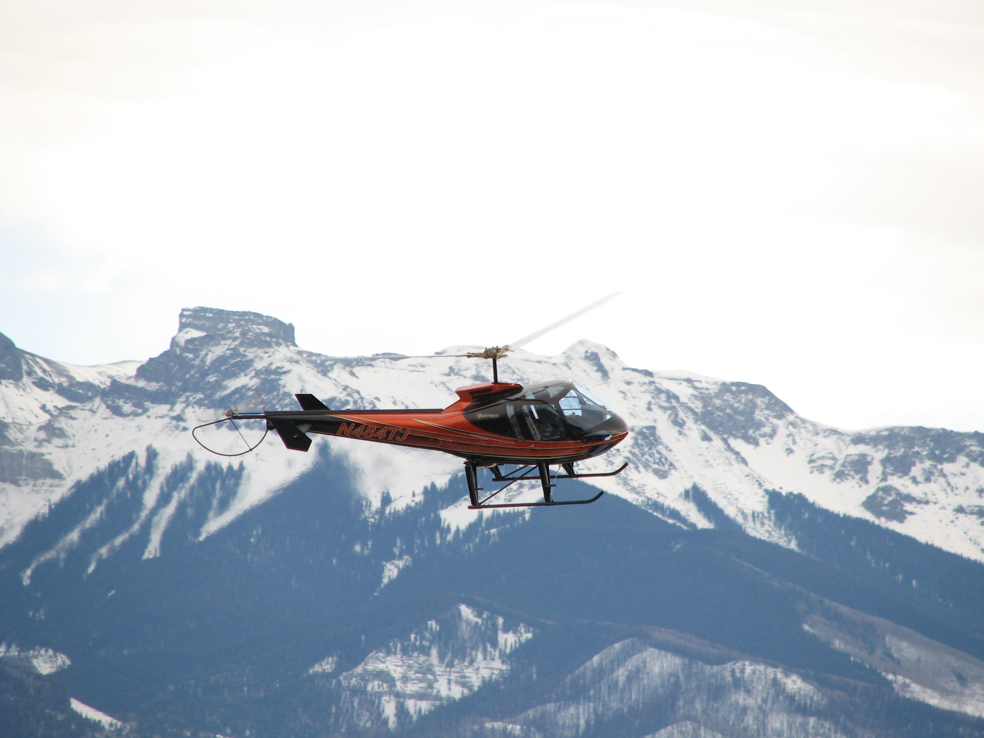 480B near mountains 5bd8b16835d05