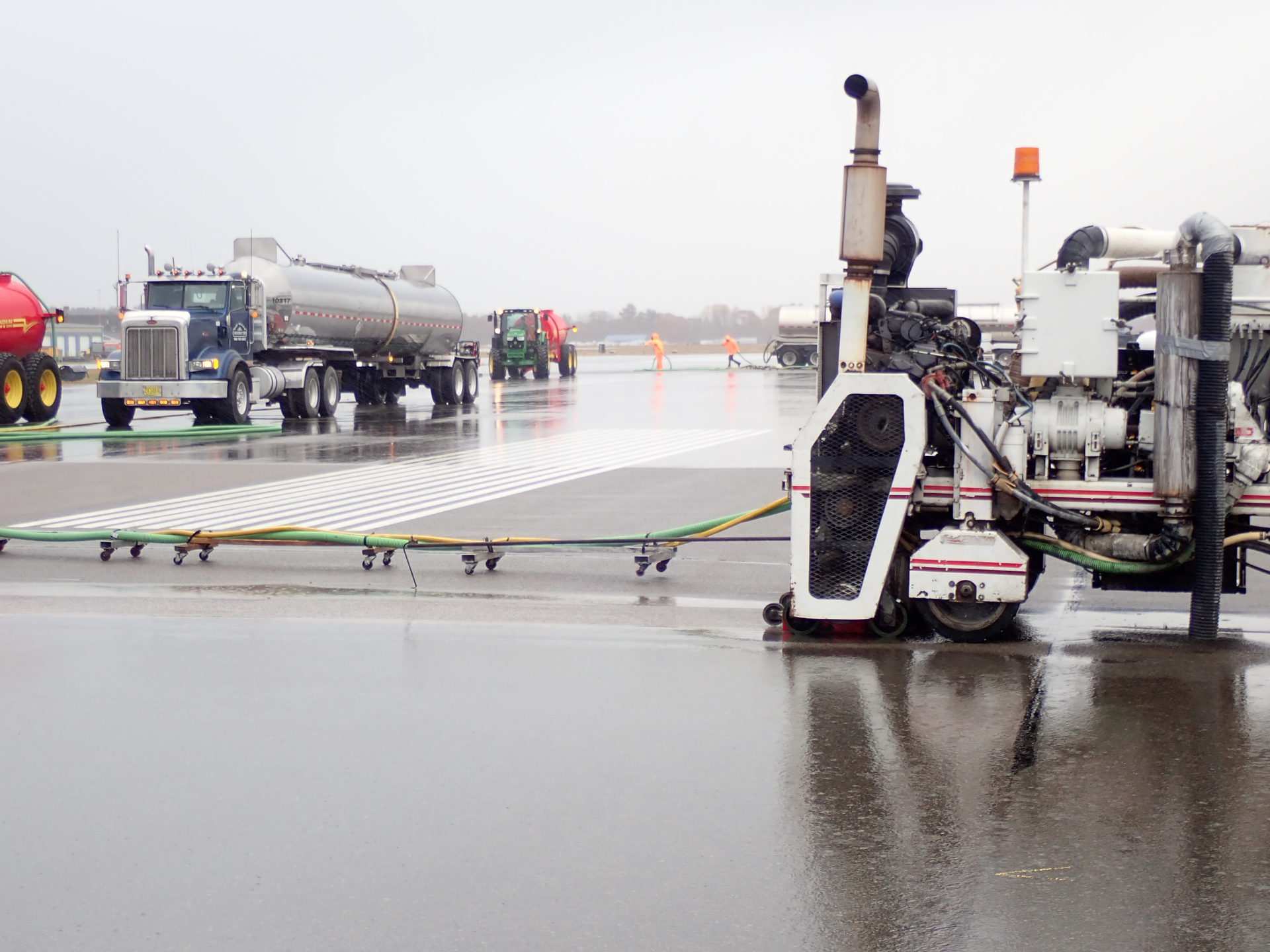 Runway Grooving A Good Solution Takes Off Aviation Pros