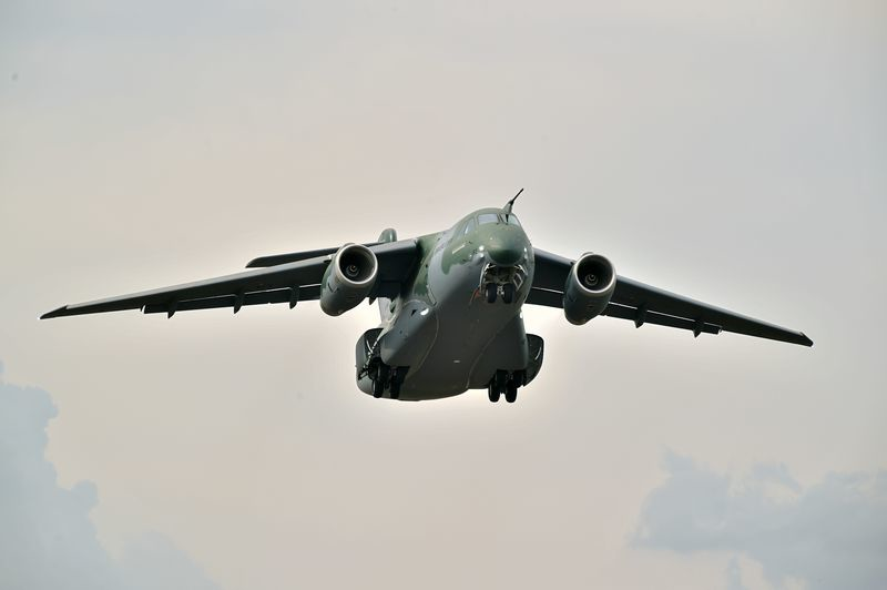 KC-390
