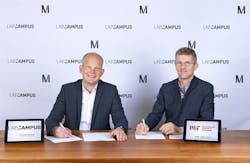 Marc Wagener (left), Managing Director of LabCampus GmbH and Professor Carlo Ratti, Director of MIT Senseable City Lab, signing a cooperation agreement on Nov. 1. Marc Wagener (left), Managing Director of LabCampus GmbH and Professor Carlo Ratti, Director of MIT Senseable City Lab, signing a cooperation agreement on Nov. 1.