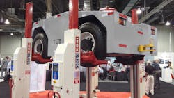 Airport Tug On Mobile Column Lifts 5bef21da4c746 Airport Tug On Mobile Column Lifts 5bef21da4c746