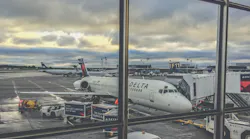 Boeing 717 Delta Gate at MSP Airport N925AT 23228534763 5bfc0e810acac
