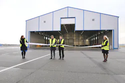 Csat Opening Hangar S 5bf4260a1e52b
