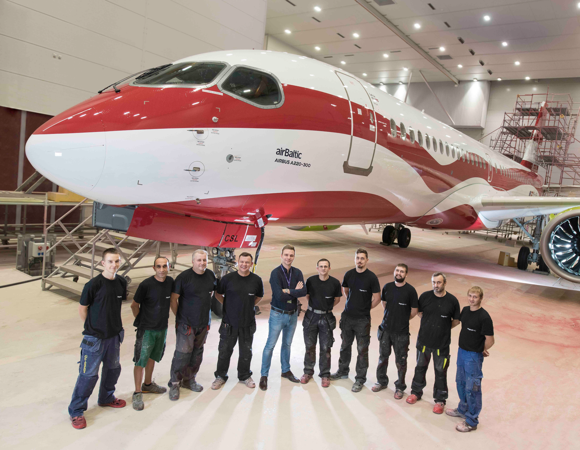 Magnetic MRO Painting team 5be986aec75d1