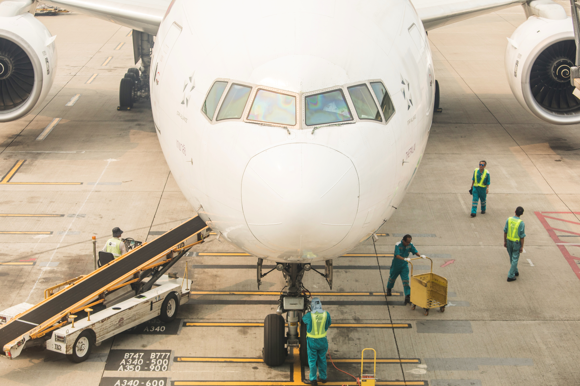 Airport Community 4 5c52f0fb6f298