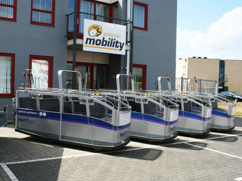 Multimobbys at Heathrow 5c362cd574704