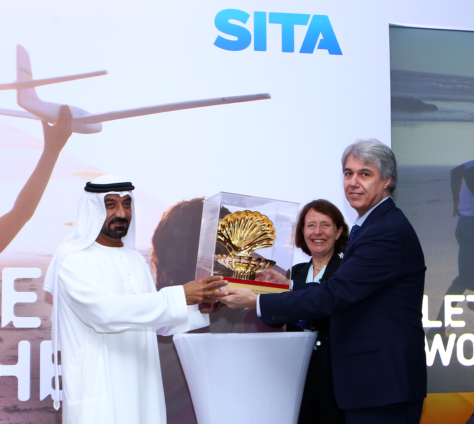 SITA CEO Barbara Dalibard and Hani El-Assaad, SITA President, Middle East, India & Africa hand over a symbolic token of appreciation to HH Sheikh Ahmed bin Saeed al Maktoum at SITA MEIA Kick Off event being held in Dubai today.