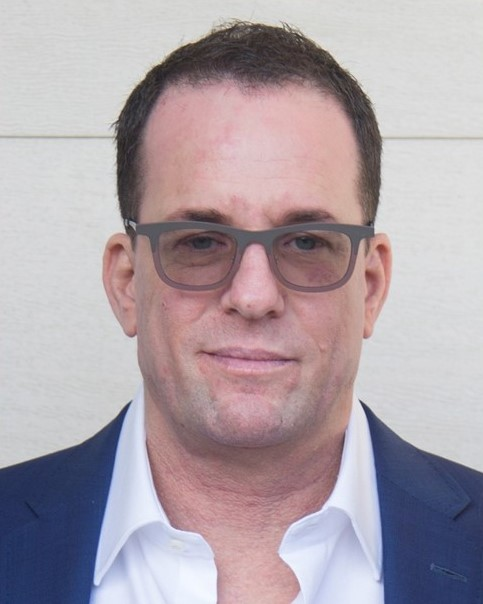 Vincent 5c38adf60ef82