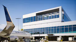 The redevelopment and expansion of terminals 7 and 8 at Los Angeles International Airport provided United Airlines the opportunity to design a brand-new experience for their passengers with an emphasis on customer service.