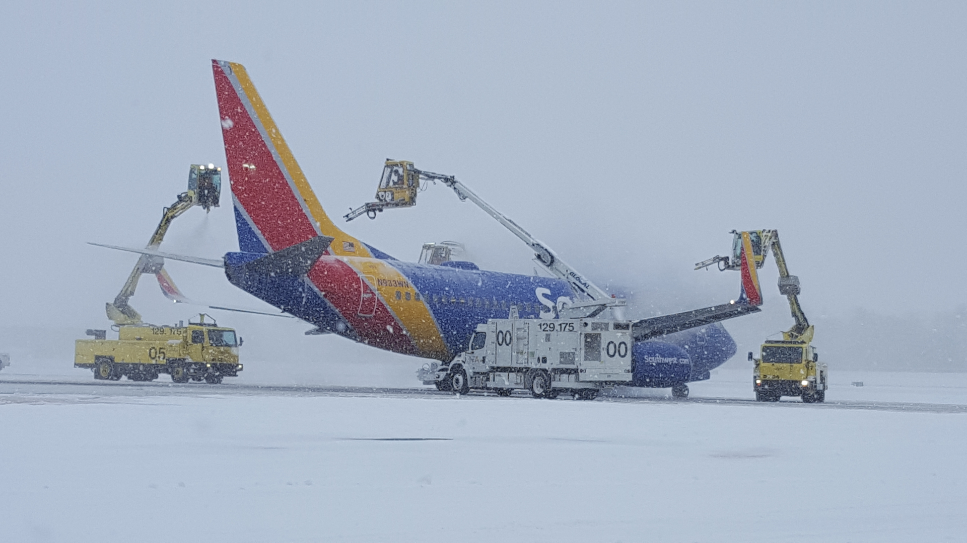Deicing operations at the Portland International Jetport