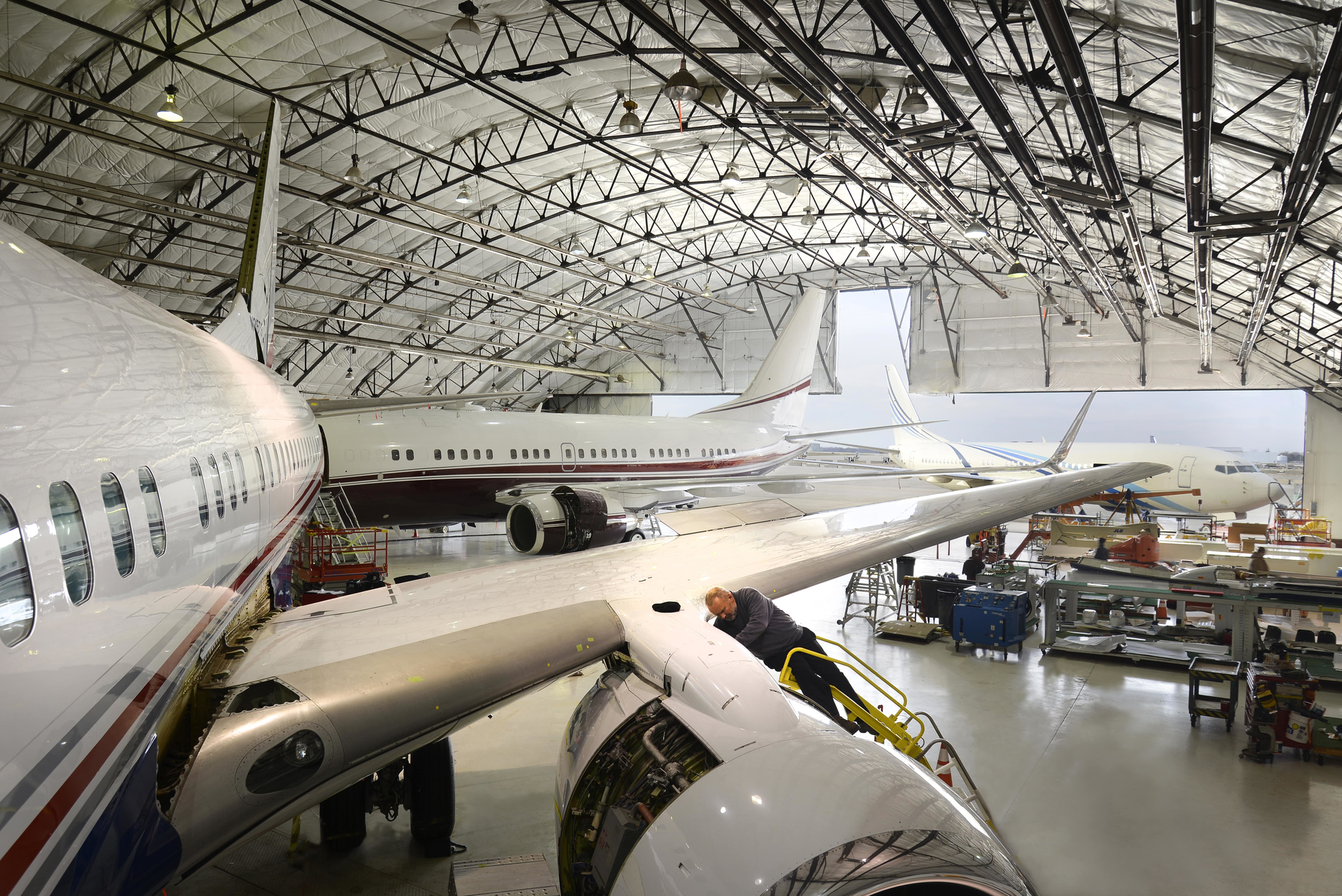 2019 03 Comlux Is Raising The Bar In Maintenance Services 5c7d3c1abed79