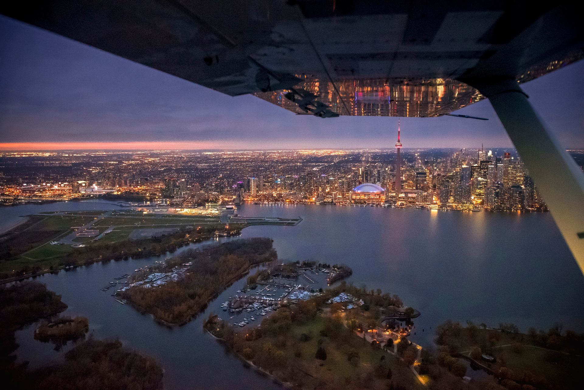 Billy Bishop Airport Voted One Of World’s Most Scenic Airport Landings ...