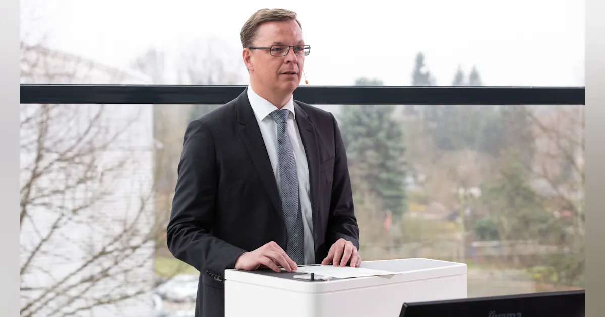 Dirk Ripa Lufthansa Technik Continues on Growth Path: Significant Revenue Plus in ...