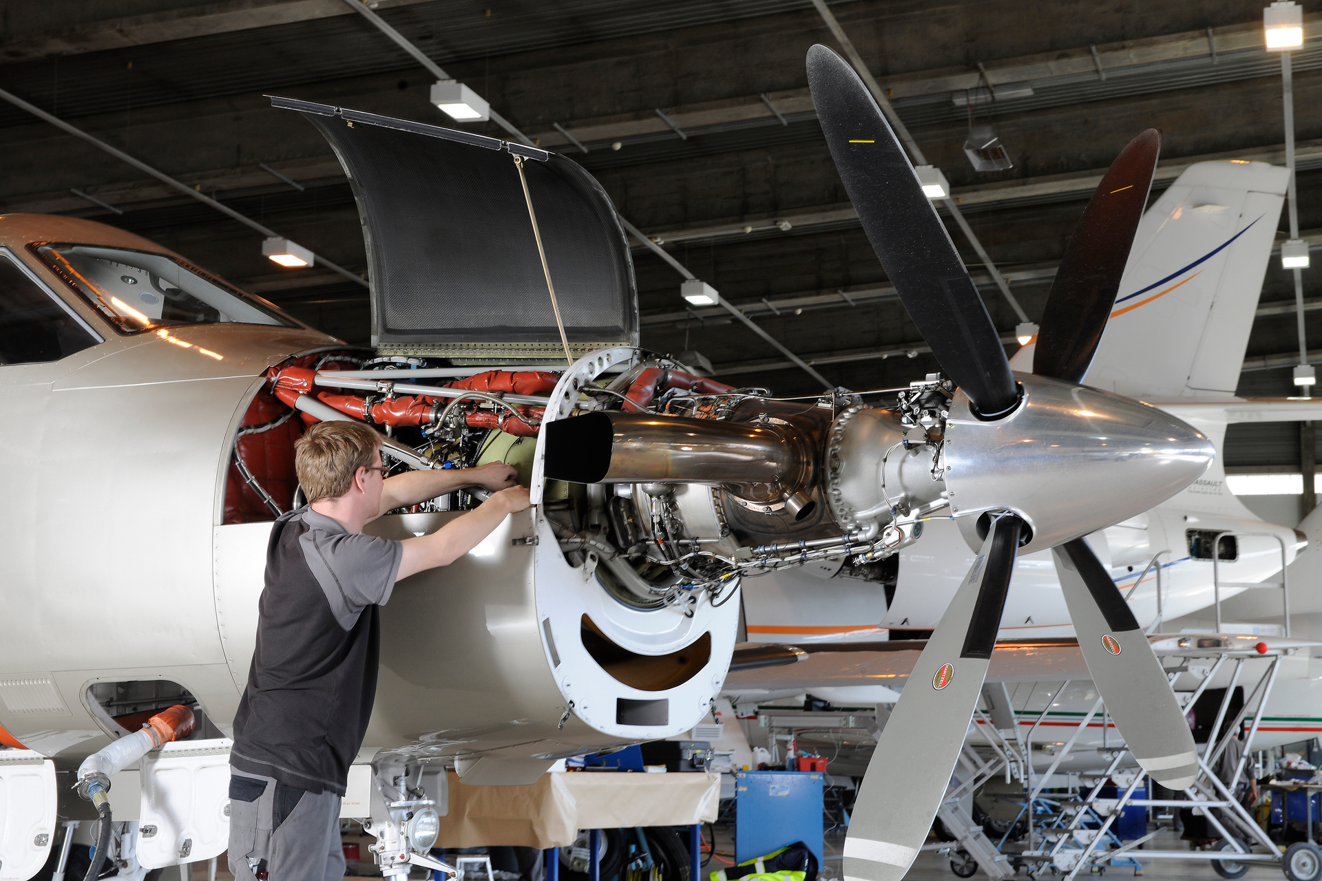 Pilatus Pc 12 Heavy Maintenance Geneva 5c7e884f02c07