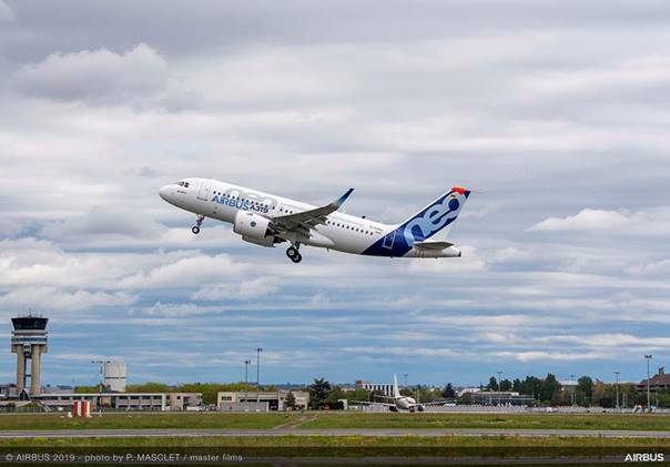 The A319neo prototype takes off from Toulouse with its new P&amp;W GTF engines.