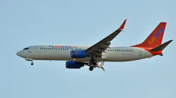 Sunwing Airlines, Boeing 737 86 Q(wl), C Feak Yvr (22570917962)
